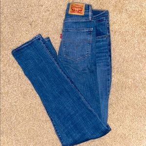 Levi Straight Leg Jeans.